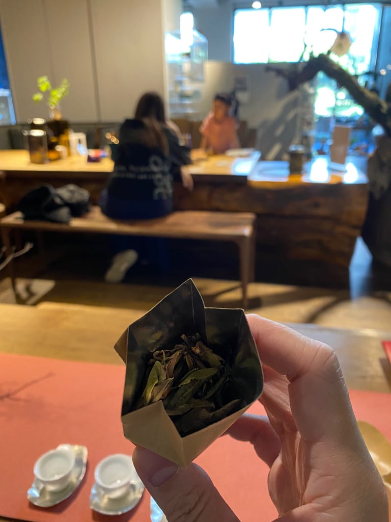 《桃園青埔美食》自如清庵|茶文化茶空間|茶席體驗|輕食下午茶|結合品茗/茶點/藝術|還有附設室外停車場~