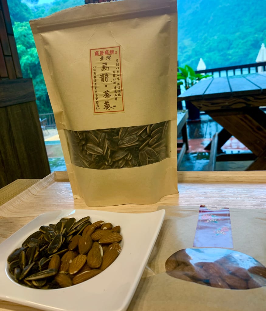 《2022宜蘭親子景點》長埤湖精靈村|日式浴衣和服體驗|可愛動物餵食|湖畔噴泉|大自然森林吸收芬多精|偽出國到日本,距離清水地熱很近,親子網美都愛來~