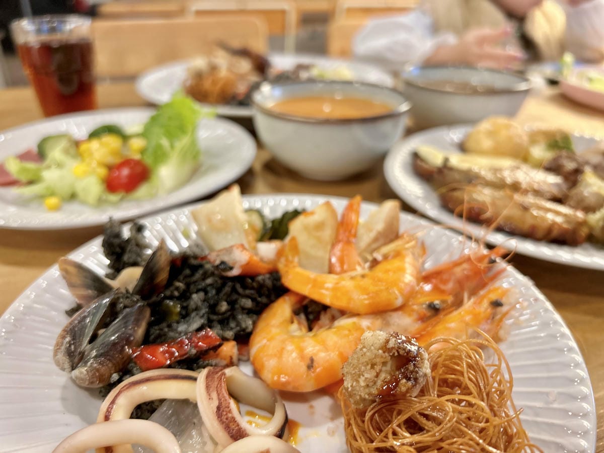 《 台中親子豪華露營 》蟬說：夕陽漫漫｜一卡皮箱免搭帳露營｜
