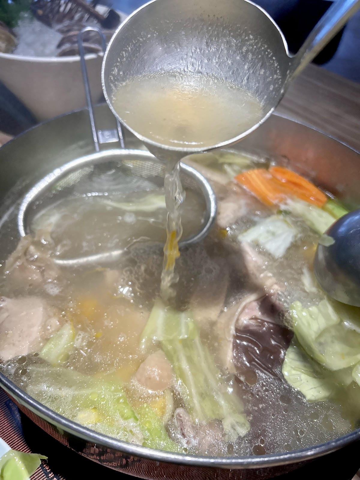 《 台北中山區美食 》汆食 作伙鍋|室內親子遊戲室|多種特色 《 台北中山區美食 》汆食 作伙鍋|室內親子遊戲室|多種特色