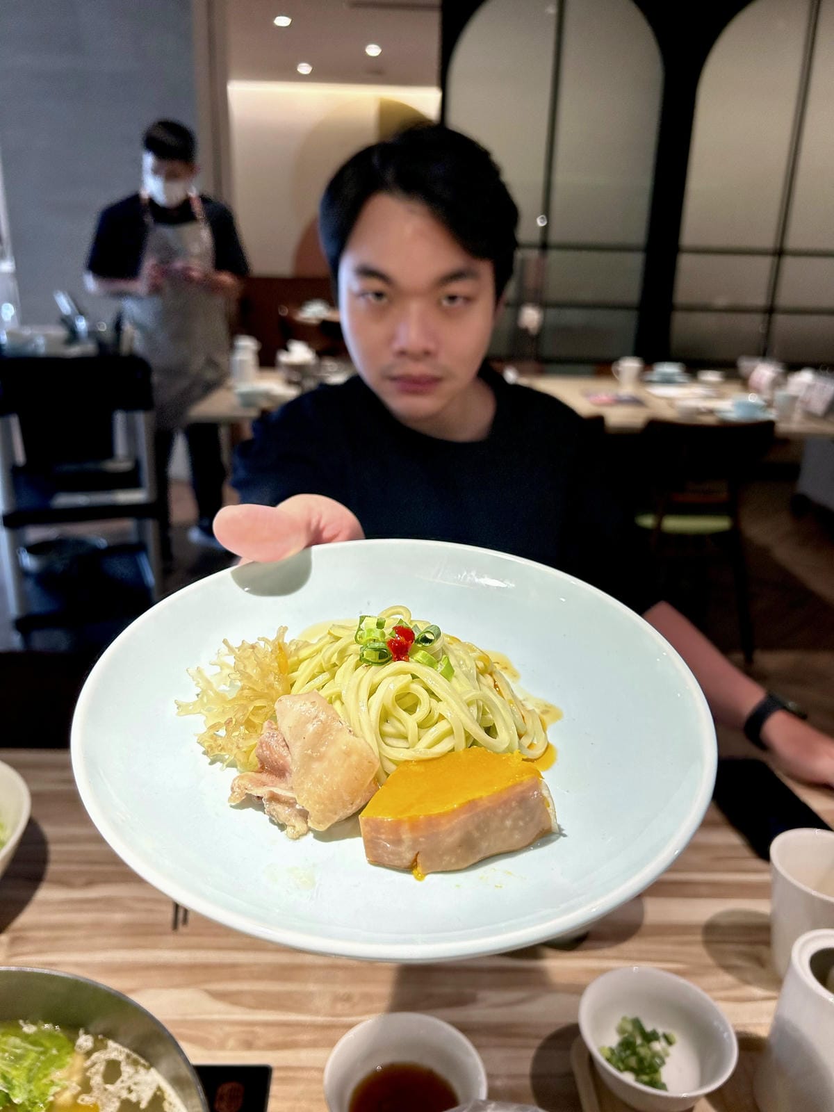《 台北中山區美食 》汆食 作伙鍋|室內親子遊戲室|多種特色 《 台北中山區美食 》汆食 作伙鍋|室內親子遊戲室|多種特色