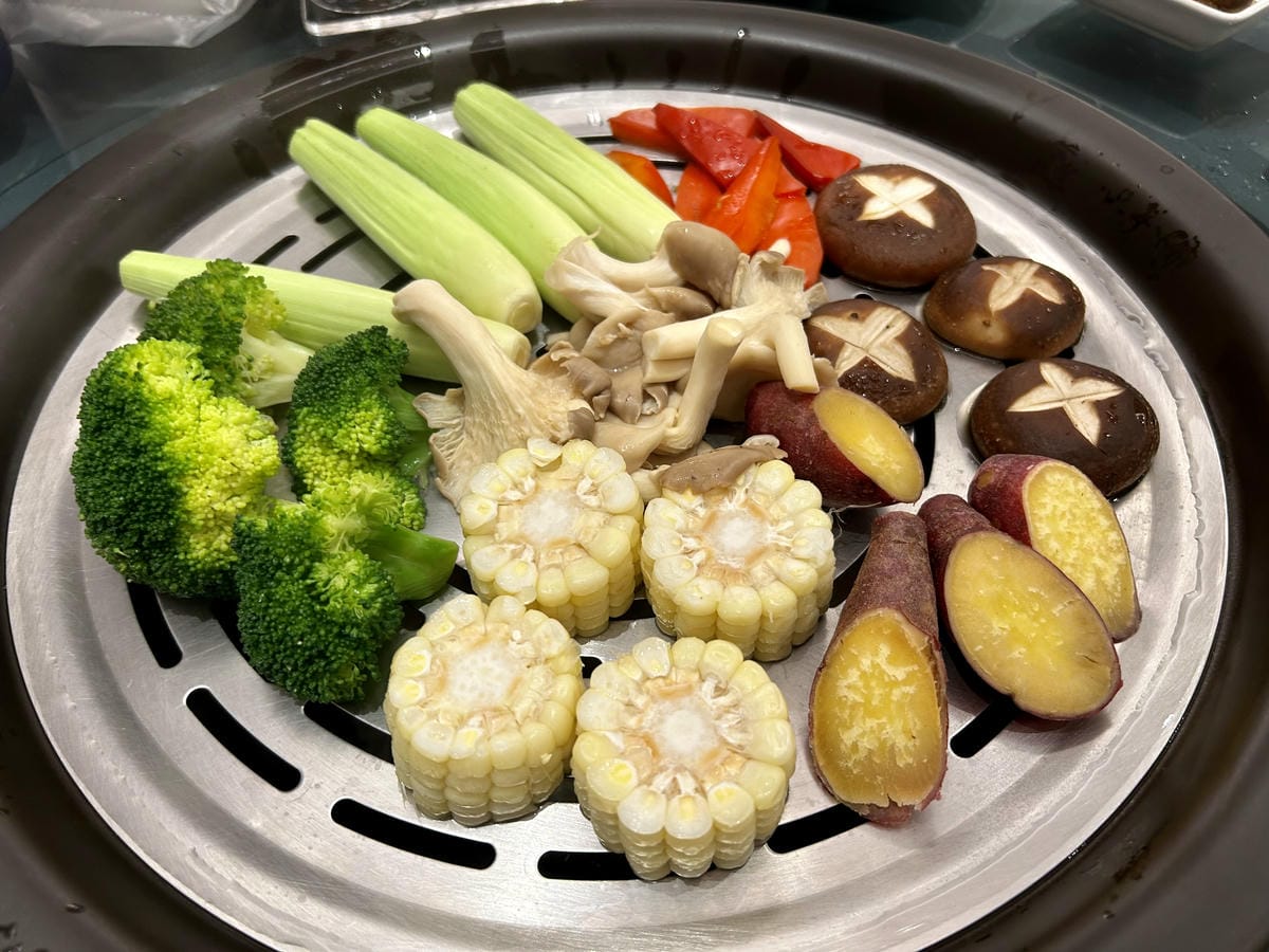 《 新莊美食 》濤濤 海鮮蒸氣鍋｜新莊典華2F｜海鮮超鮮超好