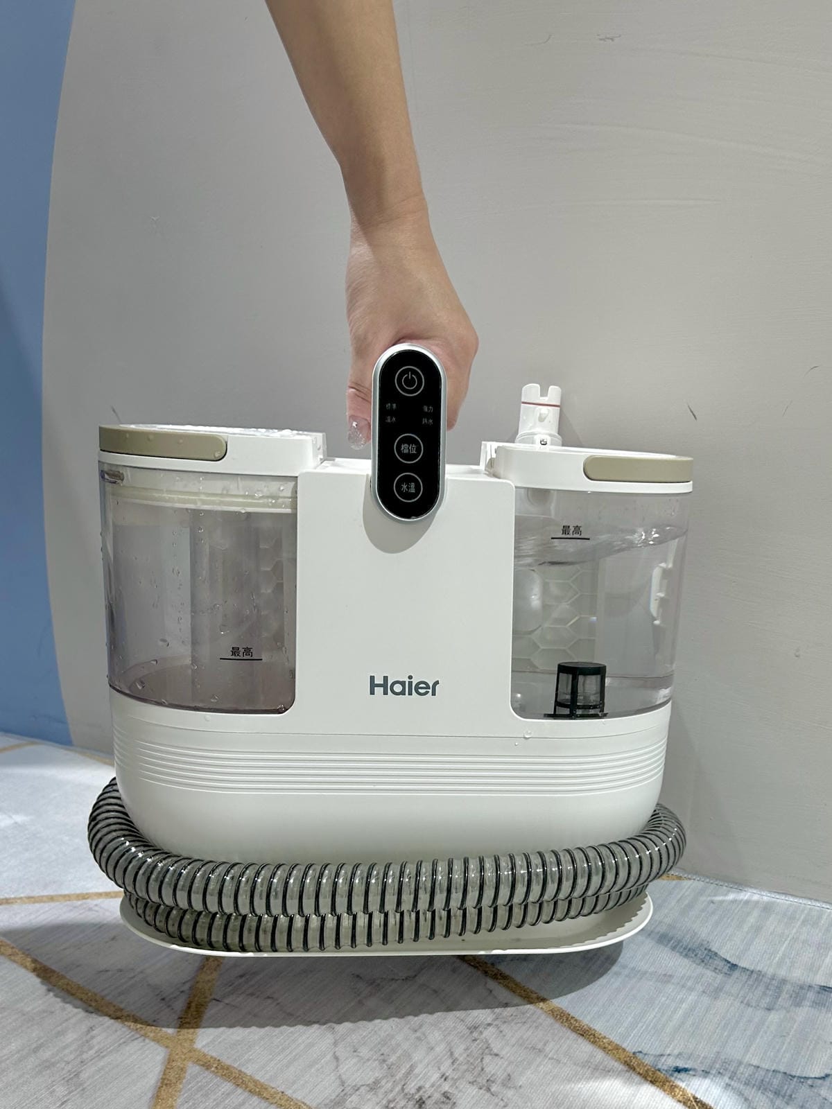 《 智慧家電開箱 》Haier 海爾 防黴織物清潔機R6｜布