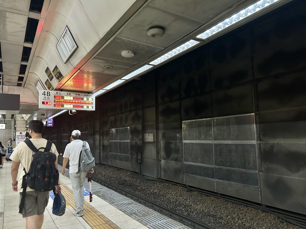 《 台灣親子旅行 》迪士尼列車-環島之星夢想號｜暑期還有小小