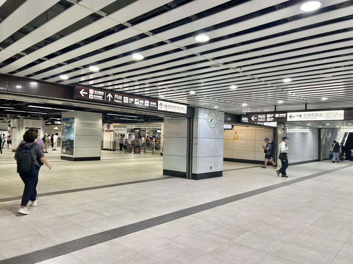 《 台灣親子旅行 》迪士尼列車-環島之星夢想號｜暑期還有小小