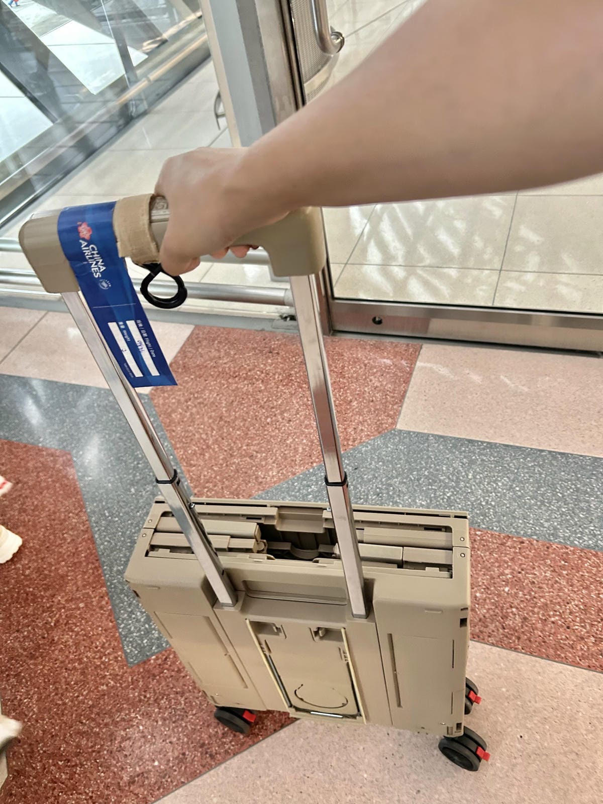 《 旅遊必備購物車 》青禾坊 特仕四輪餐桌Pro版拉拉車/折