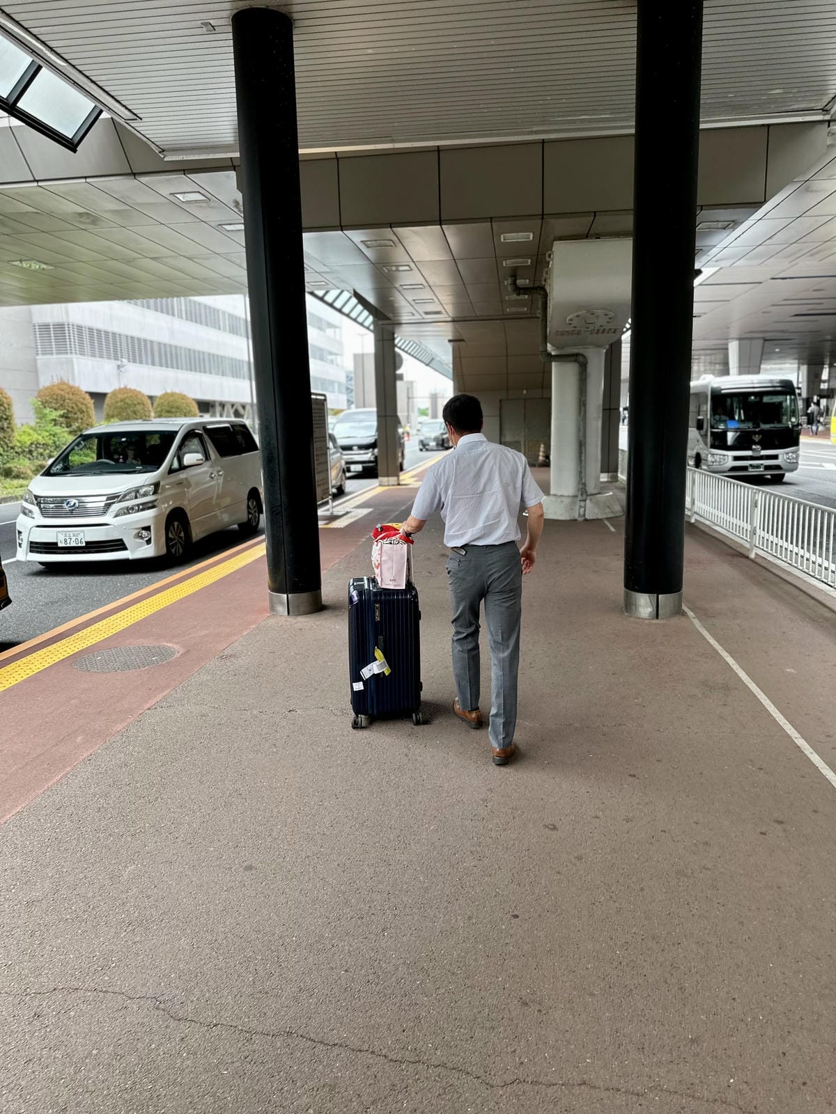 《 日本東京機場接送推薦 》神燈假期｜日本最大中文司機包車｜