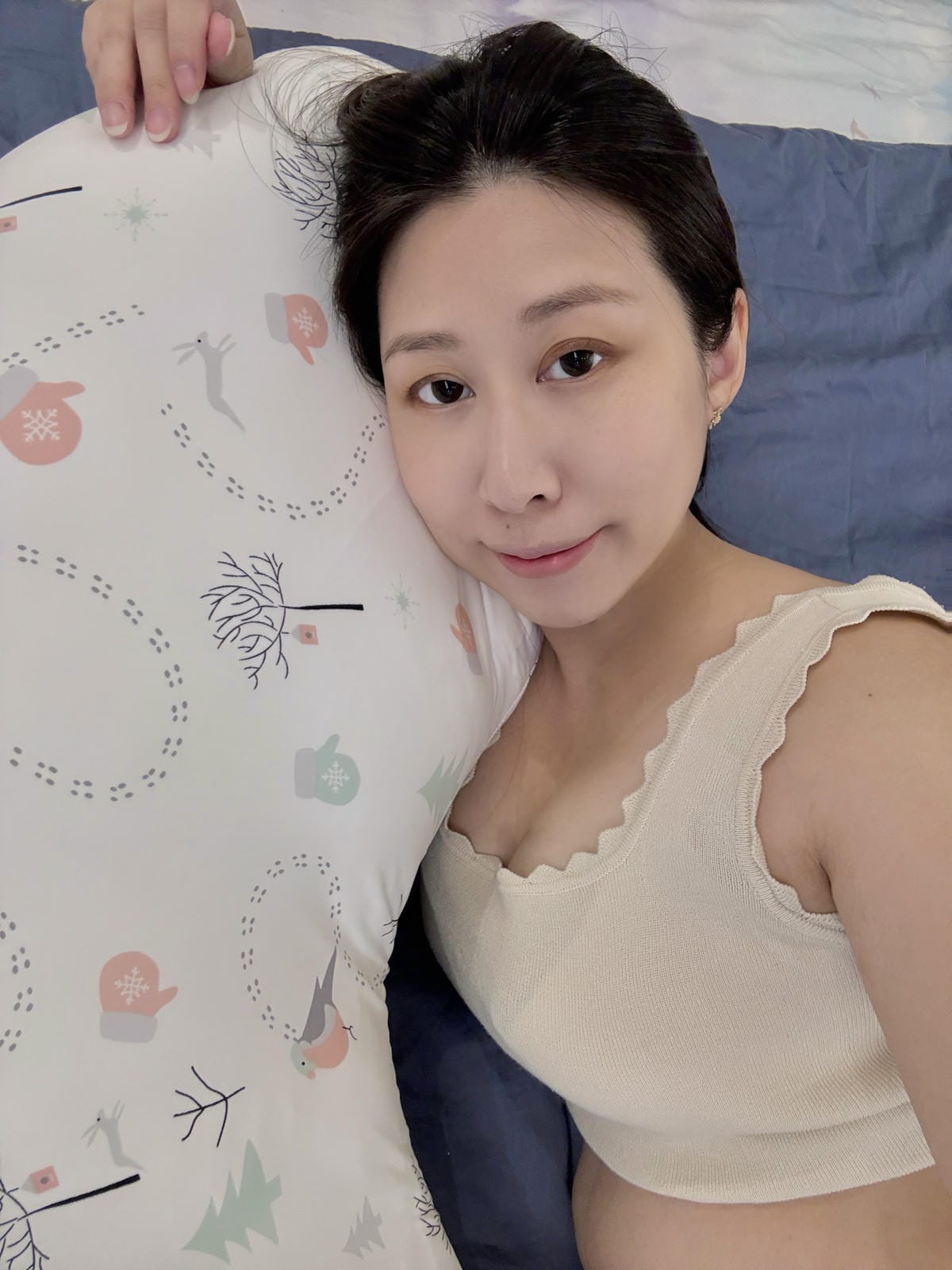 《 孕期好物推薦 》Hugsie 孕婦枕｜專為孕期睡眠設計｜